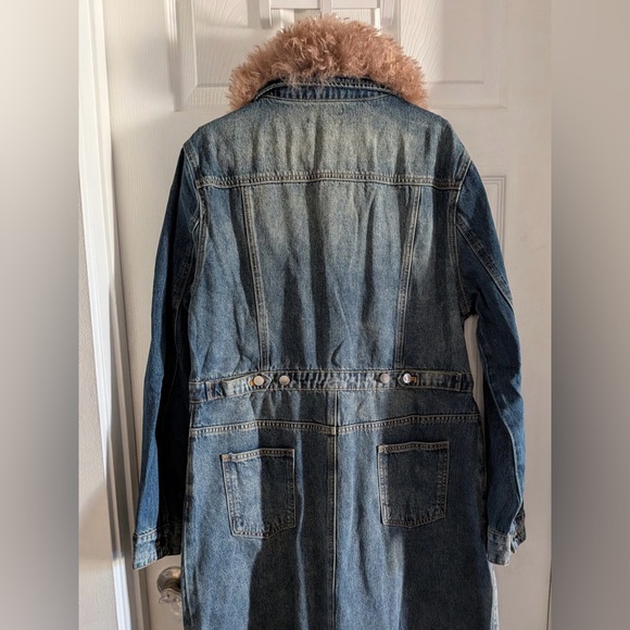 Dolls Kill KINGS ROAD DENIM MAXI COAT
DELIA*S - Picture 11 of 16
